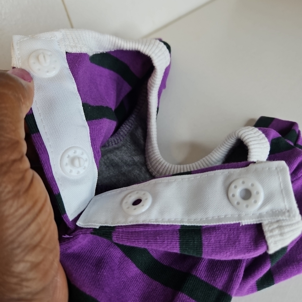 🎁 Purple and Black Striped Puppy Cloth Costume - Picture 2 of 9